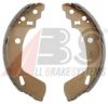 SUZUK 5320068L01 Brake Shoe Set